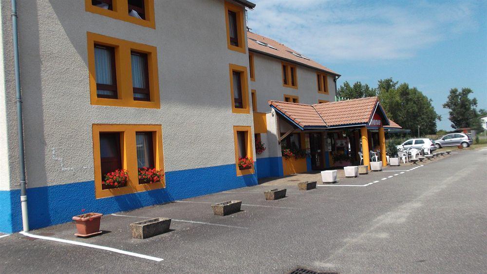 Brit Hotel Essentiel Moulins Avermes Exterior photo